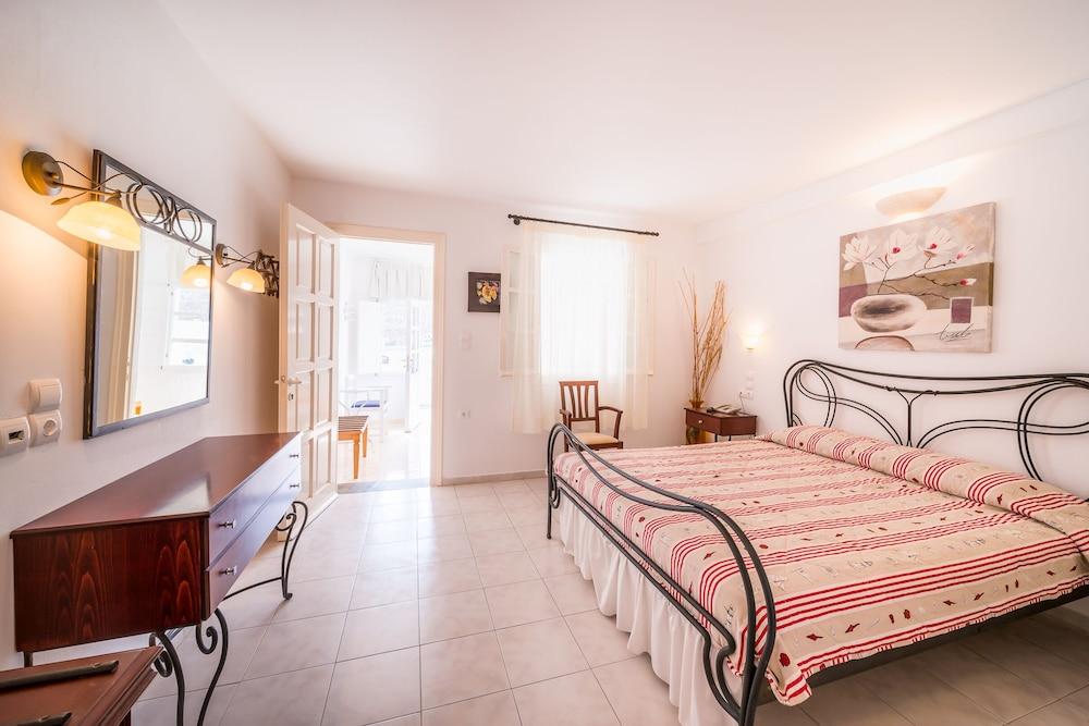 كارافوستاسيس Vardia Bay Studios المظهر الخارجي الصورة