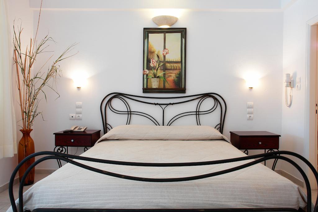 كارافوستاسيس Vardia Bay Studios الغرفة الصورة