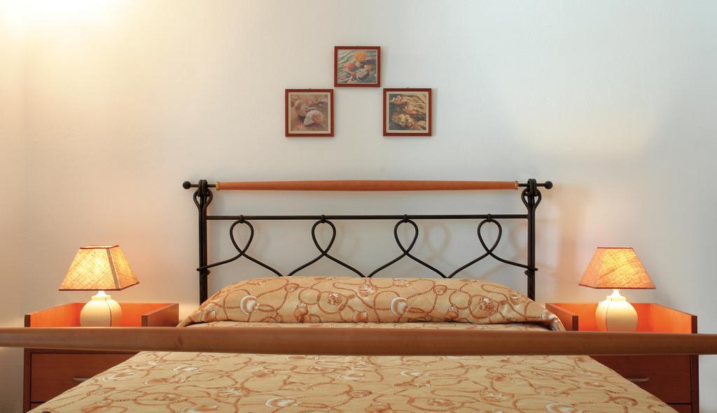 كارافوستاسيس Vardia Bay Studios المظهر الخارجي الصورة