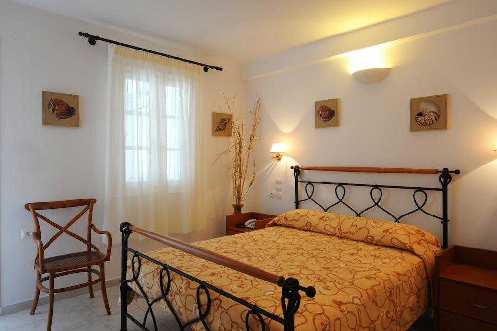 كارافوستاسيس Vardia Bay Studios الغرفة الصورة