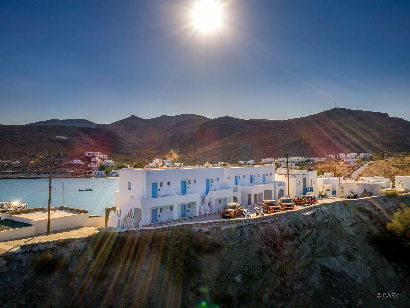 كارافوستاسيس Vardia Bay Studios المظهر الخارجي الصورة