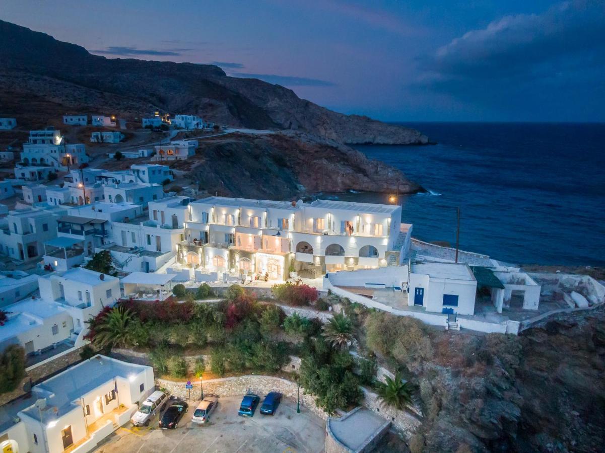 كارافوستاسيس Vardia Bay Studios المظهر الخارجي الصورة
